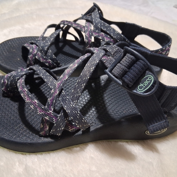 Chaco Black and Purple Women's Sandals W7 - Picture 1 of 6